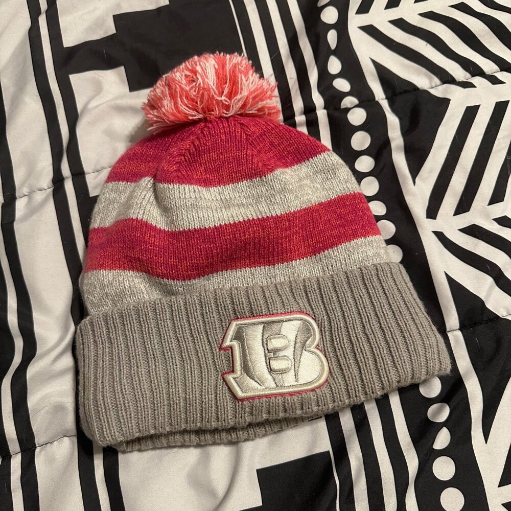 Cincinnati Bengals Pom Beanie Hat – Gray & Pink
